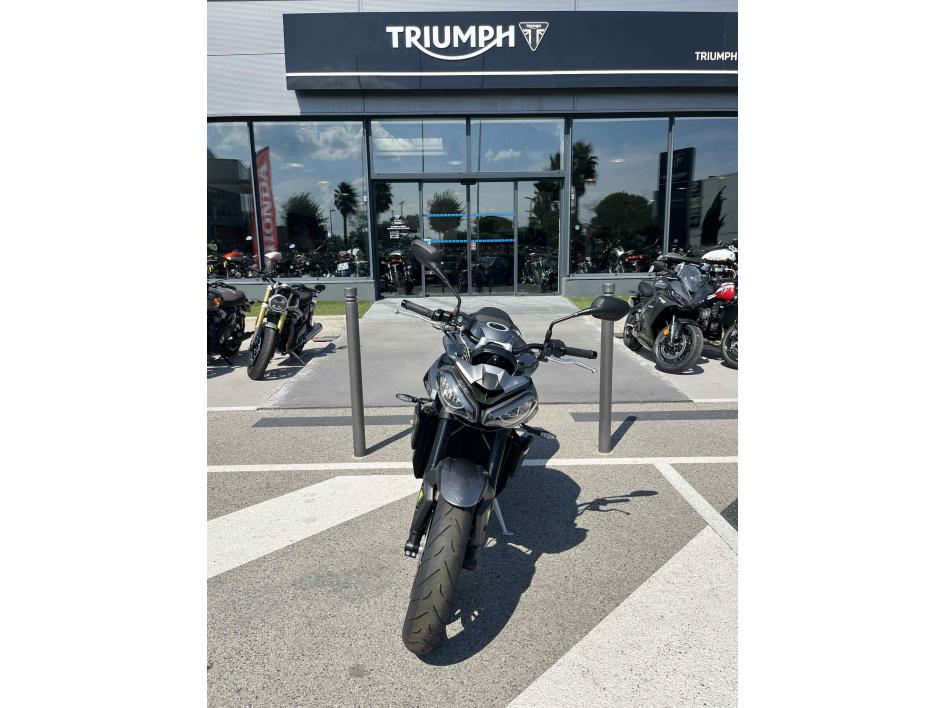 TRIUMPH STREET TRIPLE R