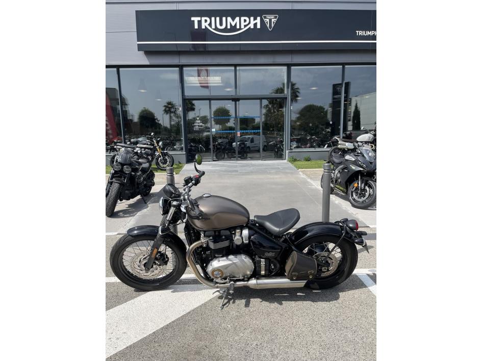 TRIUMPH Bonneville Bobber 1200